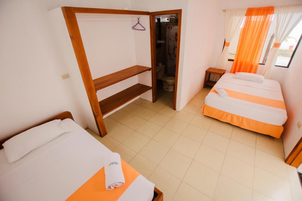 Hostal Suenos Silvestres 푸에르토아요라 외부 사진