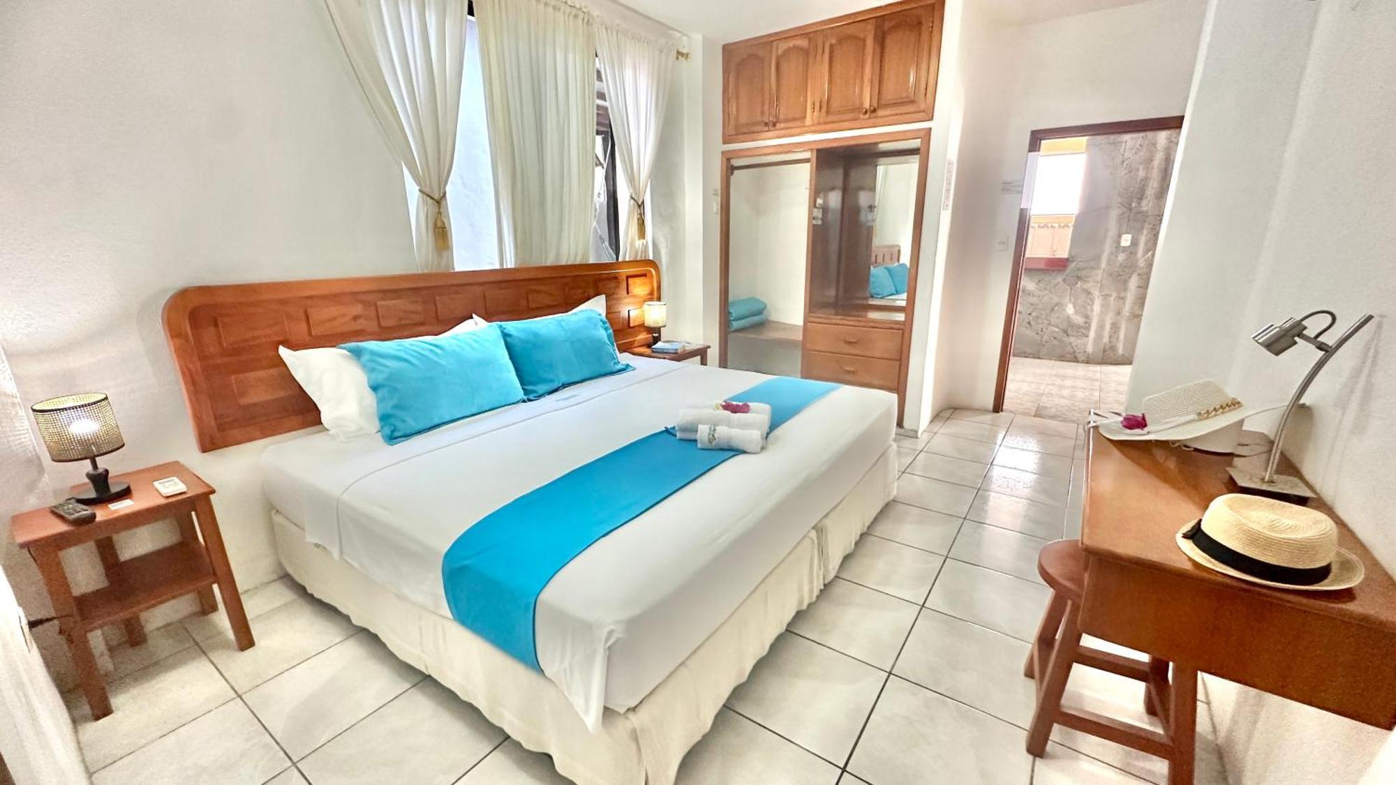 Hostal Suenos Silvestres 푸에르토아요라 외부 사진
