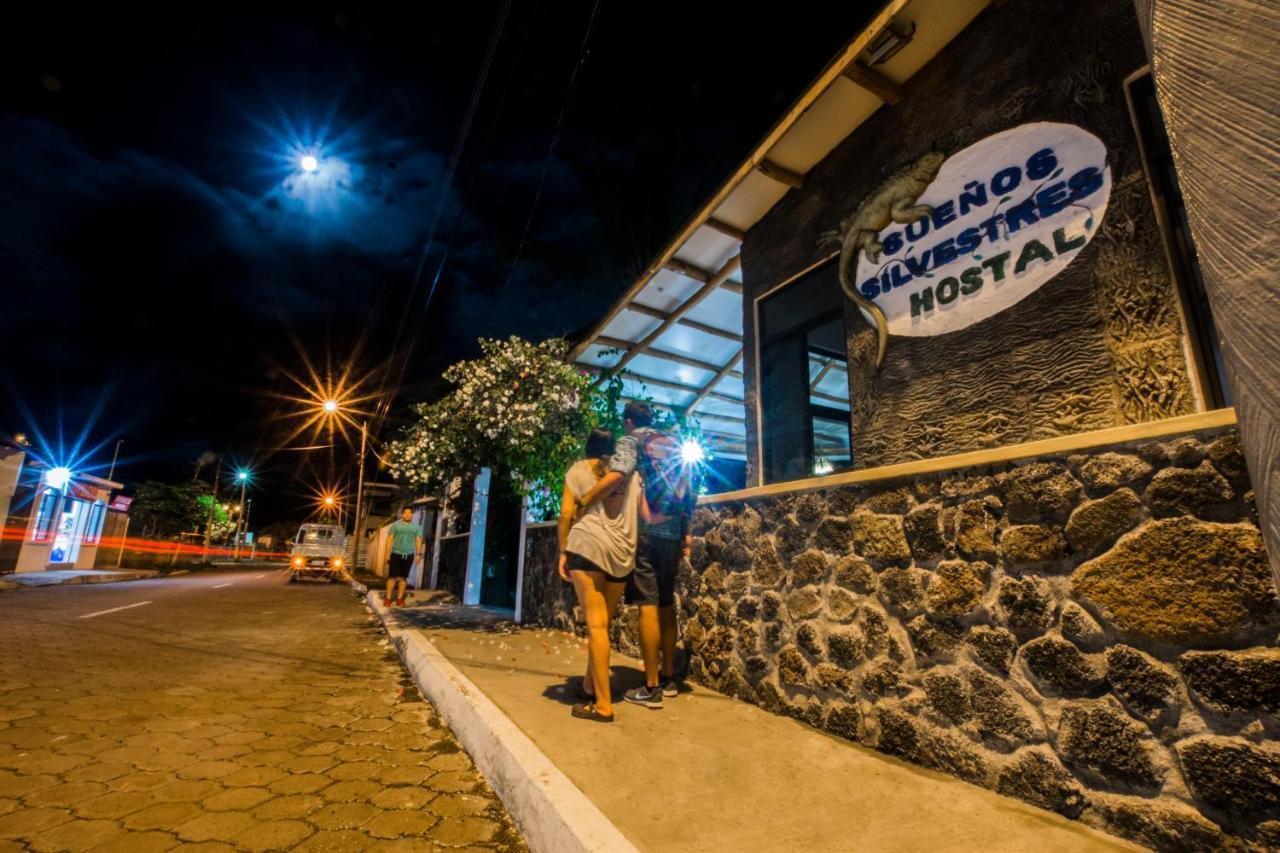 Hostal Suenos Silvestres 푸에르토아요라 외부 사진