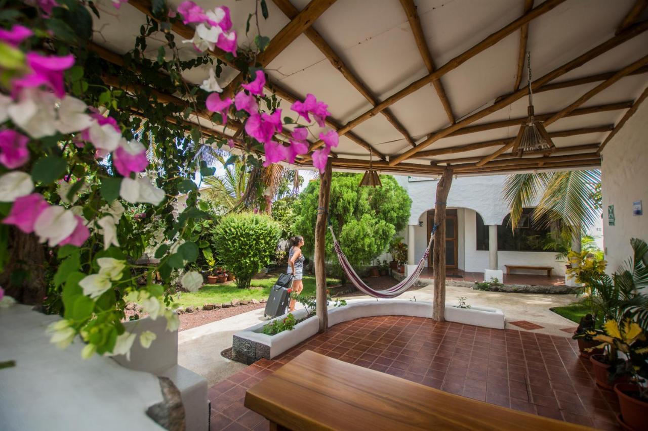 Hostal Suenos Silvestres 푸에르토아요라 외부 사진