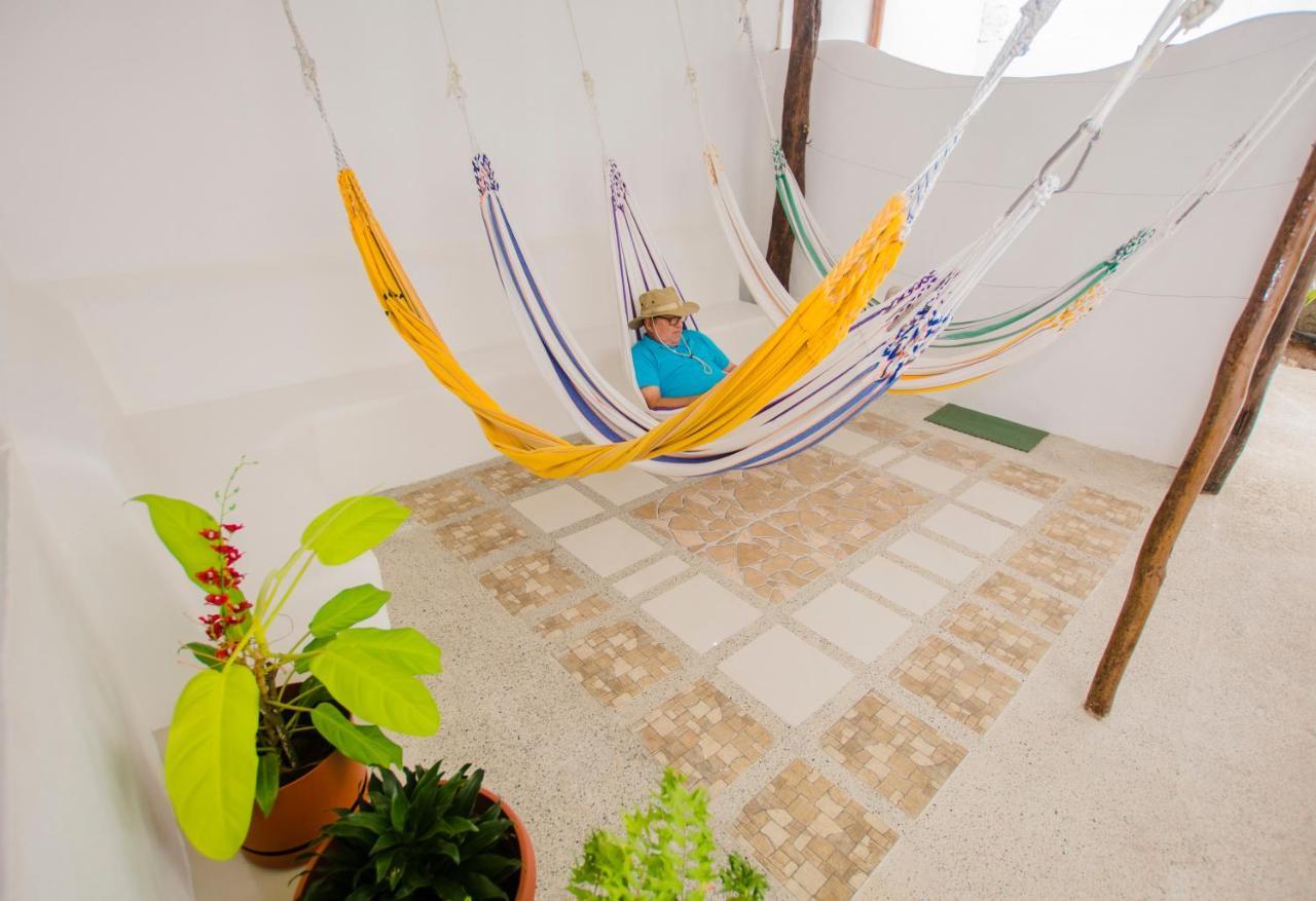 Hostal Suenos Silvestres 푸에르토아요라 외부 사진