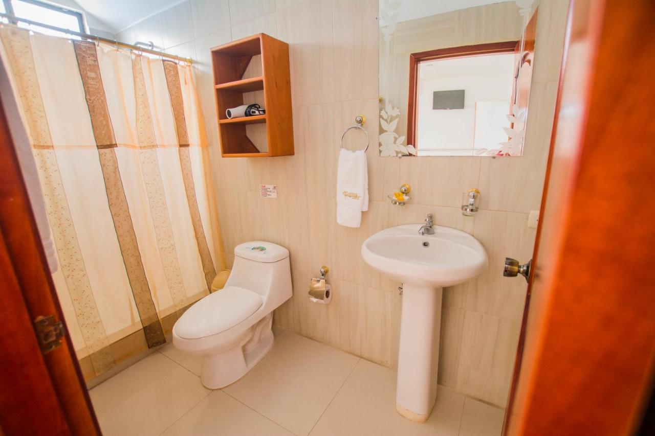 Hostal Suenos Silvestres 푸에르토아요라 외부 사진