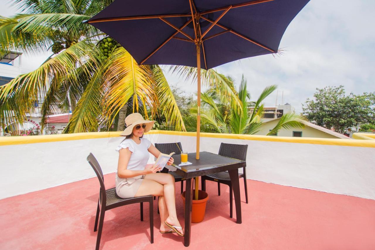 Hostal Suenos Silvestres 푸에르토아요라 외부 사진